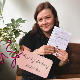 🎁 Běžecký dárkový průvodce 🎁 #bezeckydiar2026 #dárkypodstromeček #darkovypruvodce #run4you